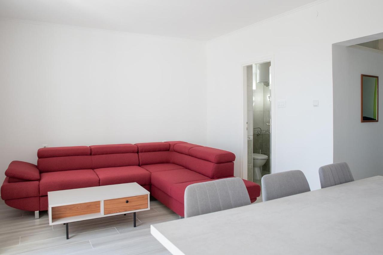 Apartmani Vrtodusic Banjol Buitenkant foto