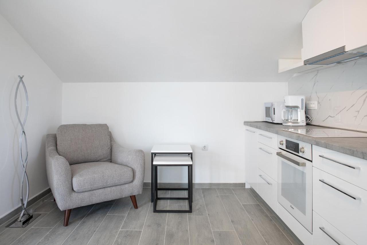 Apartmani Vrtodusic Banjol Buitenkant foto
