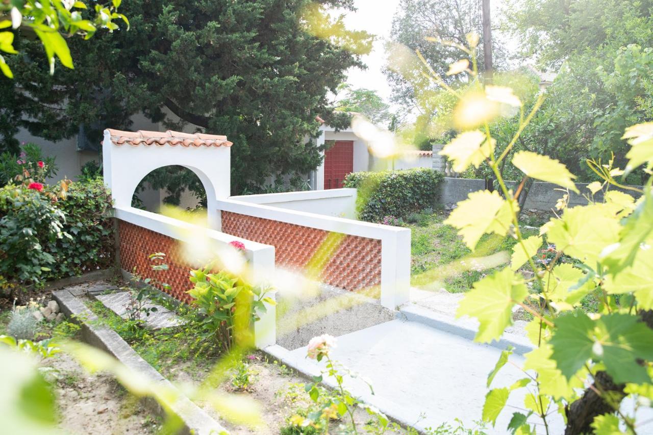 Apartmani Vrtodusic Banjol Buitenkant foto
