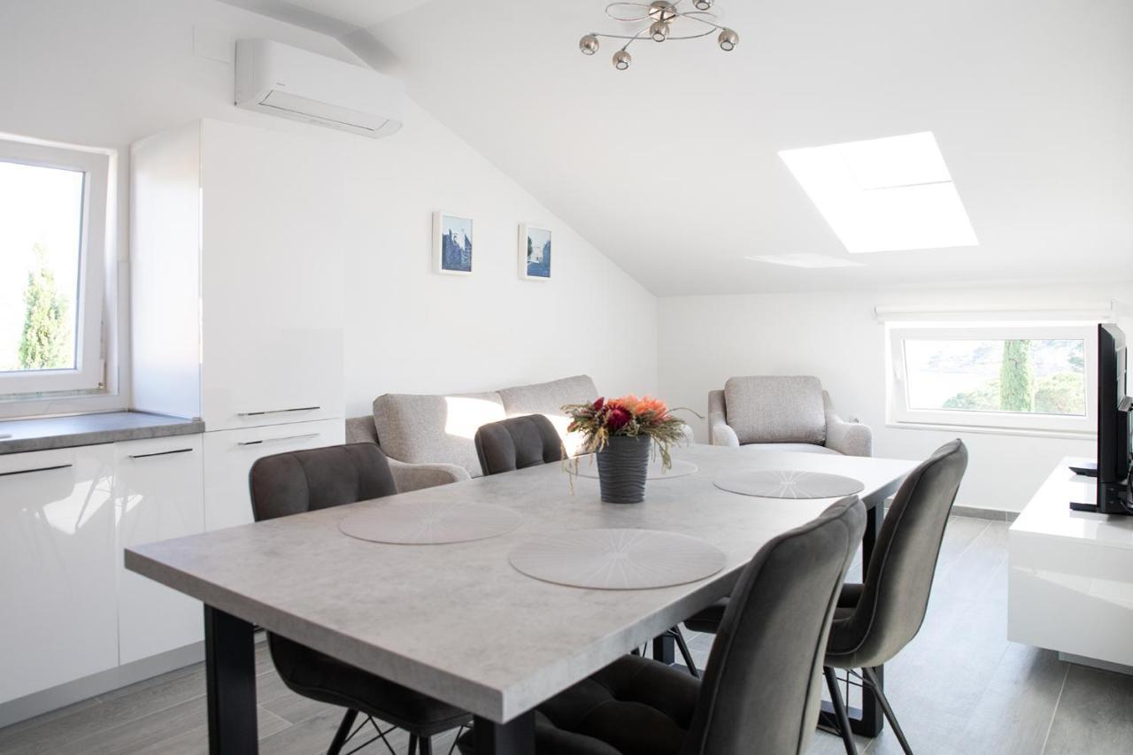 Apartmani Vrtodusic Banjol Buitenkant foto