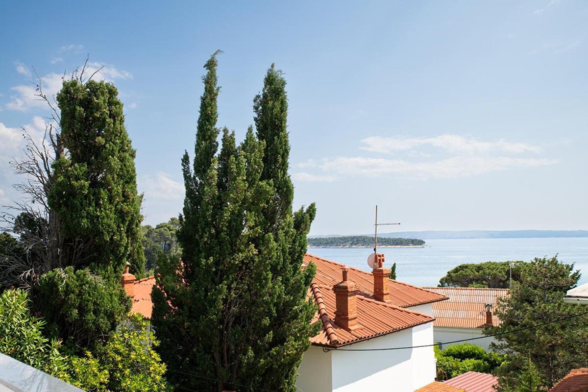 Apartmani Vrtodusic Banjol Buitenkant foto